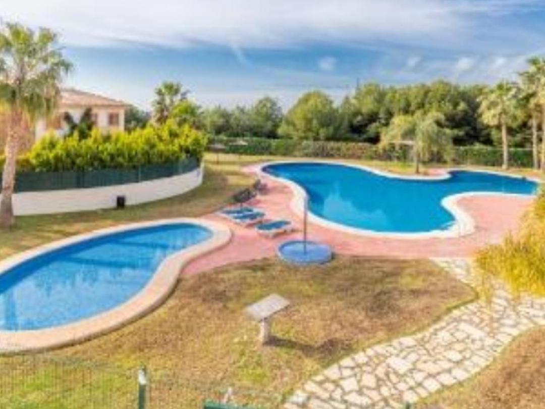 פינסטראט Sierra Cortina Resort חדר תמונה